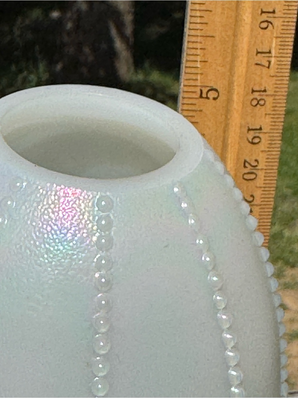 Iridescent Opalescent Beaded fairy lamp Fenton - Picture 9 of 10